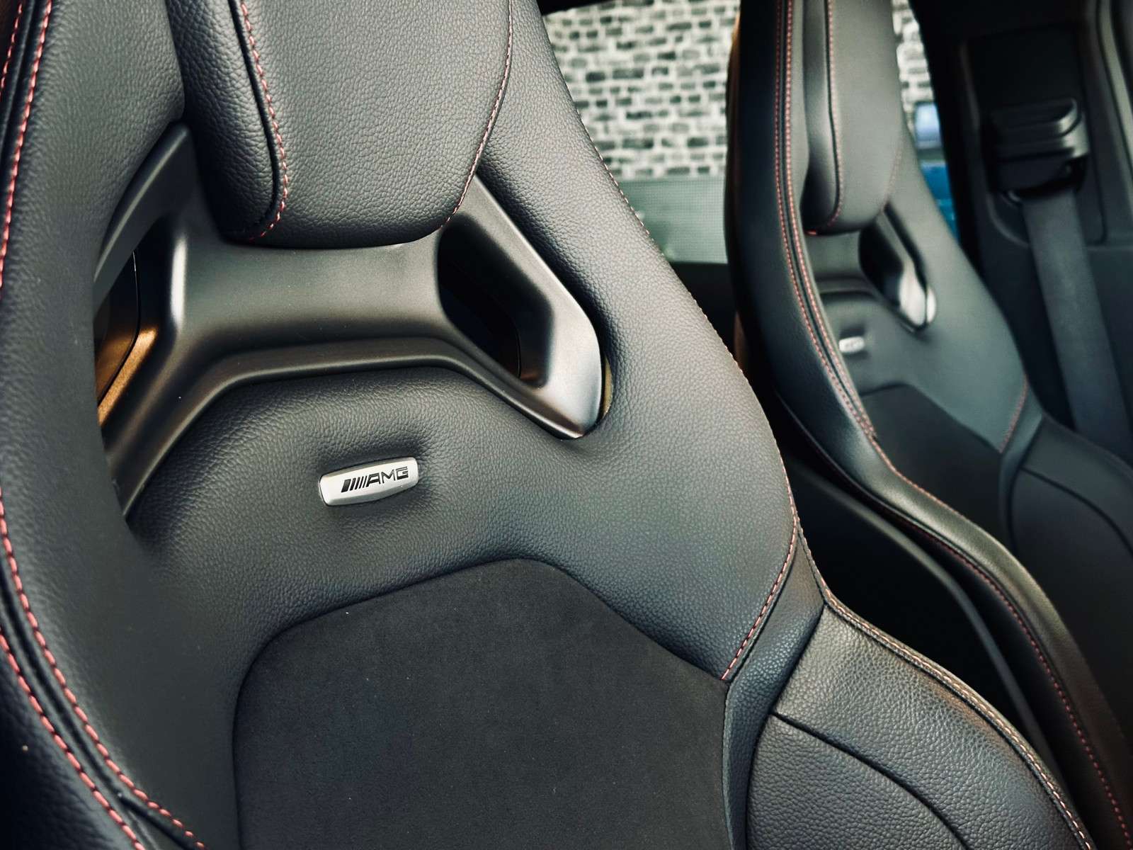 Fahrzeugbild eines Mercedes-Benz GLC