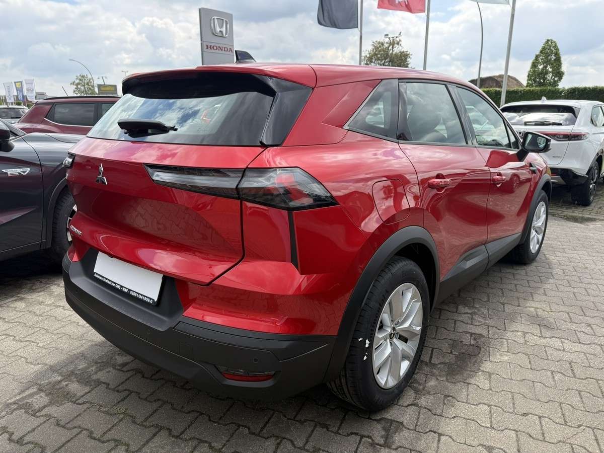 Fahrzeugbild eines Mitsubishi Grandis
