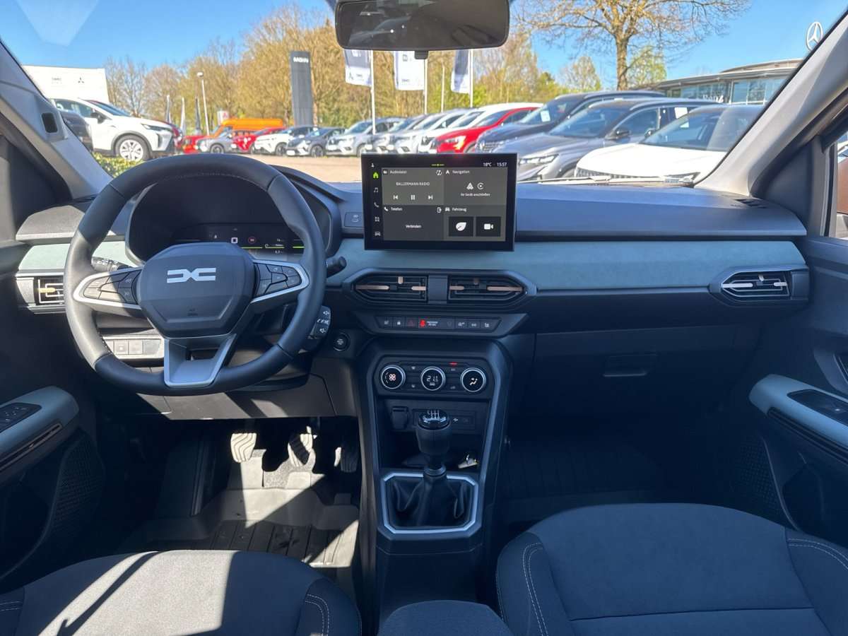 Fahrzeugbild eines Dacia Sandero