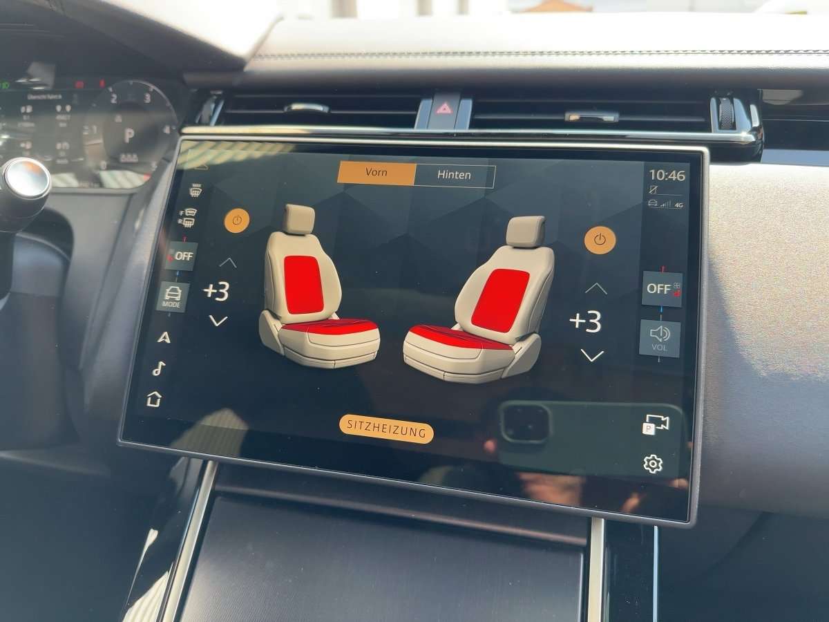 Fahrzeugbild eines Land Rover Range Rover Velar