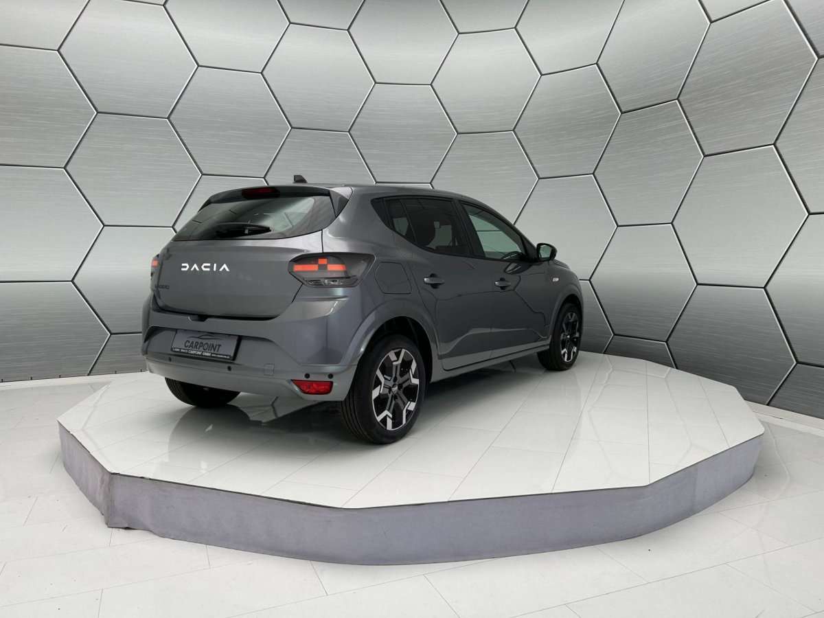 Fahrzeugbild eines Dacia Sandero