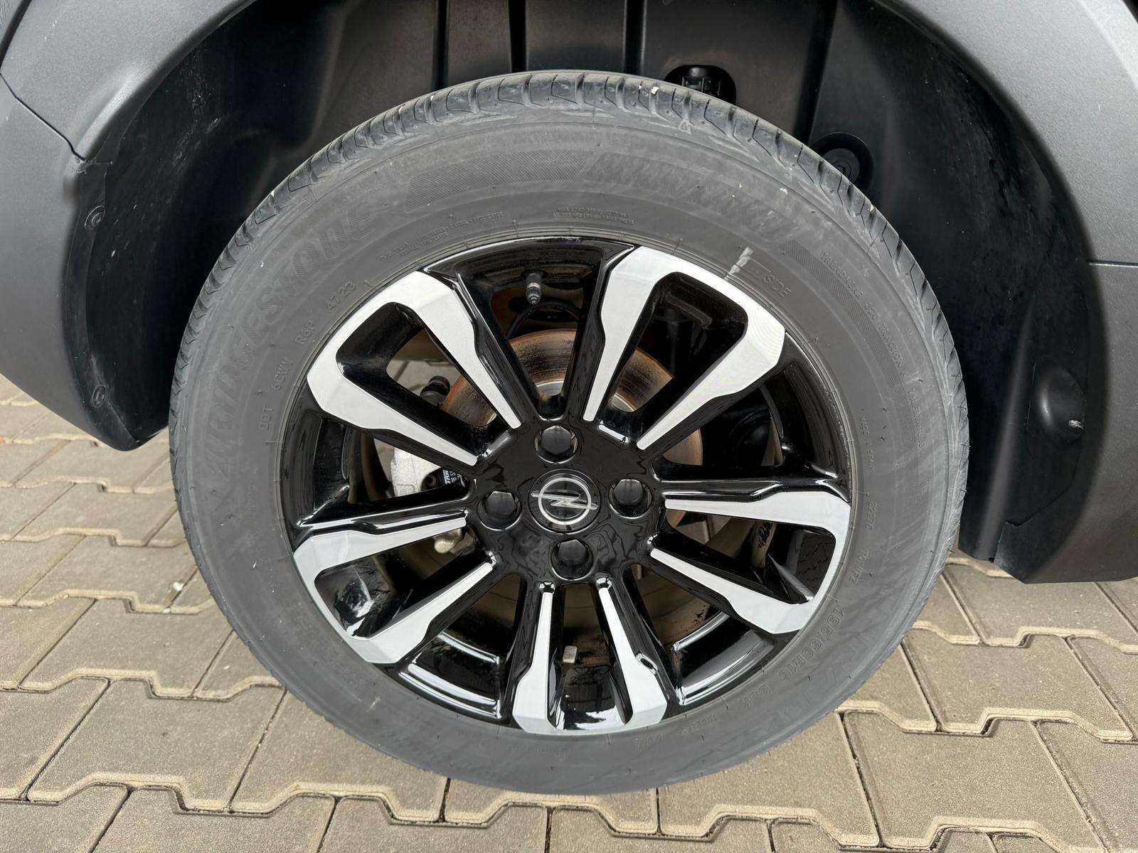 Fahrzeugbild eines Opel Crossland X