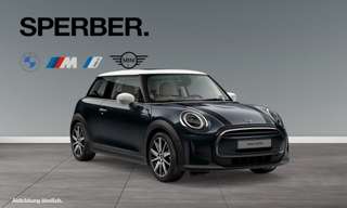 Schräge Frontansicht auf einen MINI COOPER , freigestellt