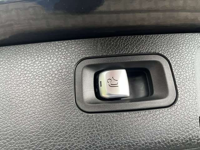 Fahrzeugbild eines Mercedes-Benz E-Klasse