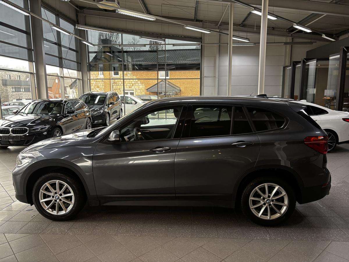 Fahrzeugbild eines BMW X1