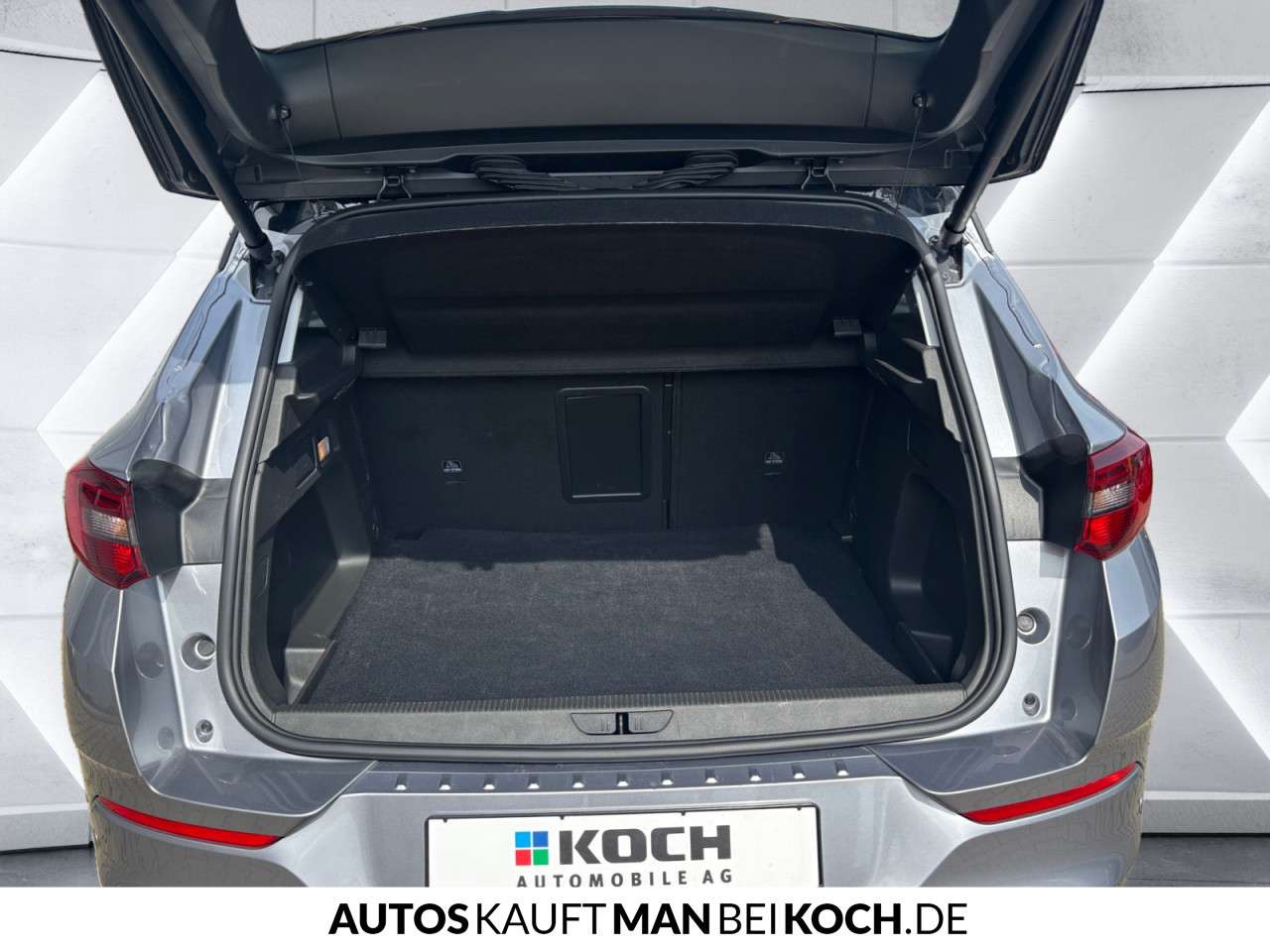 Fahrzeugbild eines Opel Grandland X