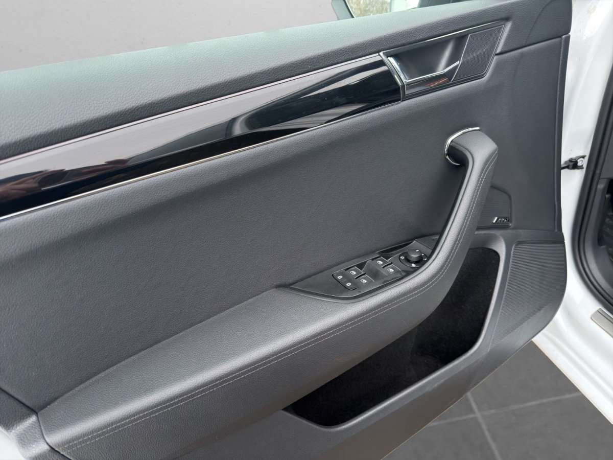 Fahrzeugbild eines Skoda Superb