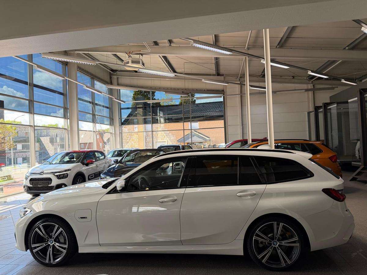 Fahrzeugbild eines BMW 3er-Reihe