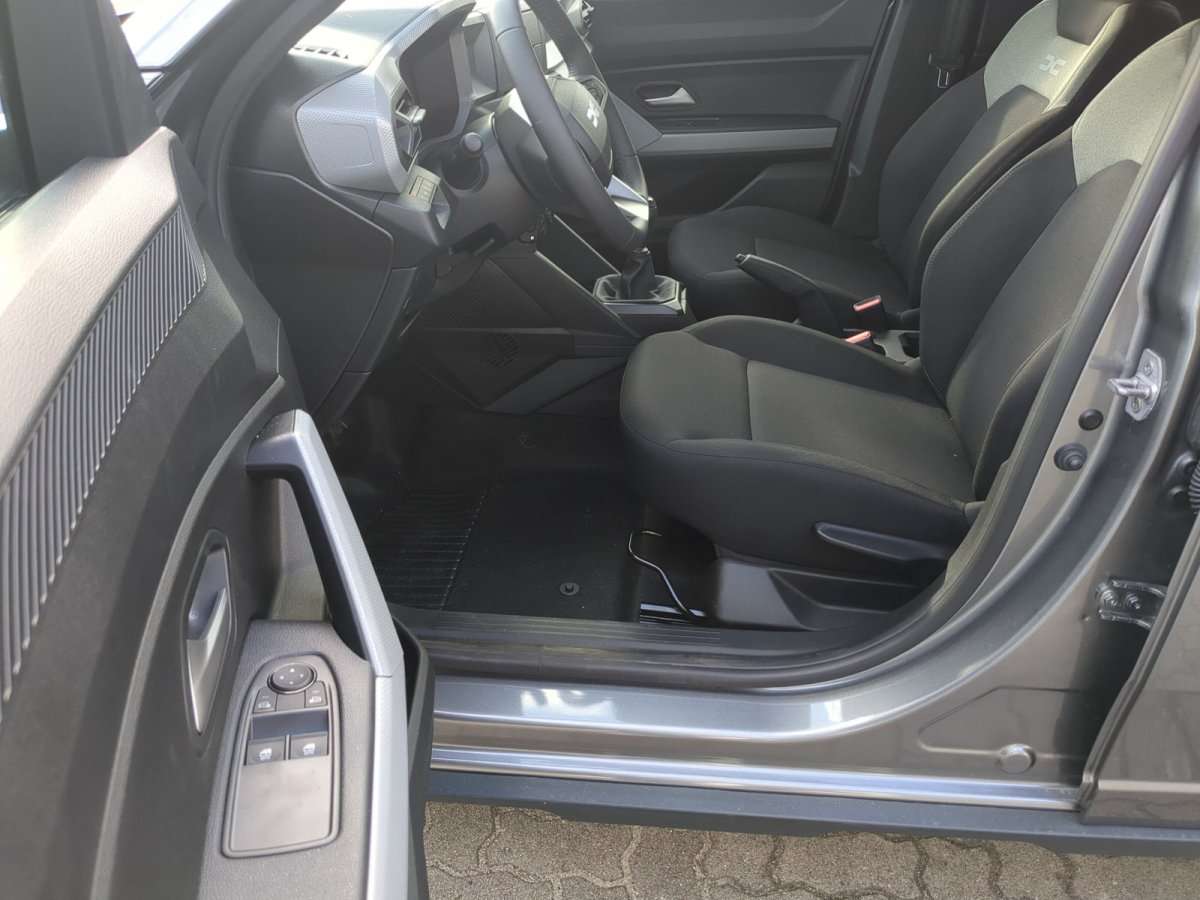 Fahrzeugbild eines Dacia Duster