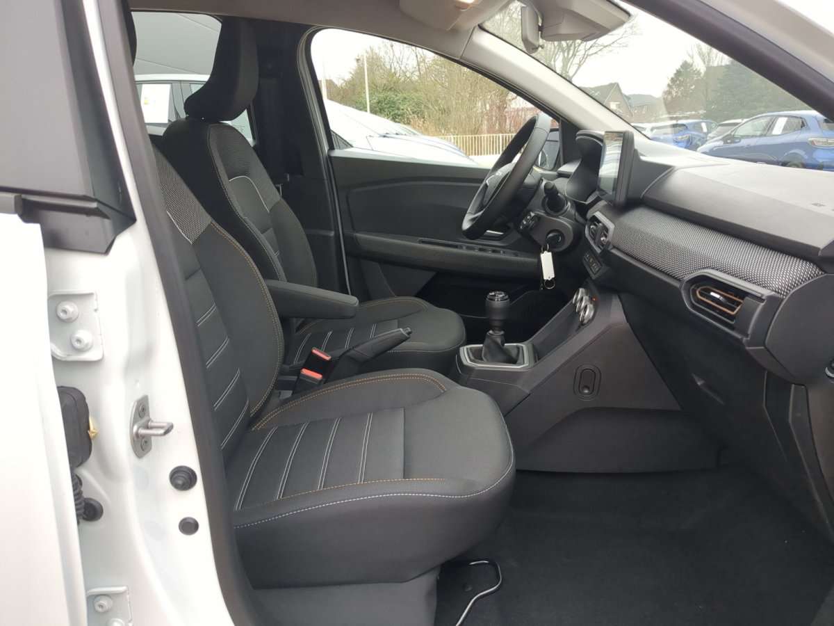 Fahrzeugbild eines Dacia Sandero