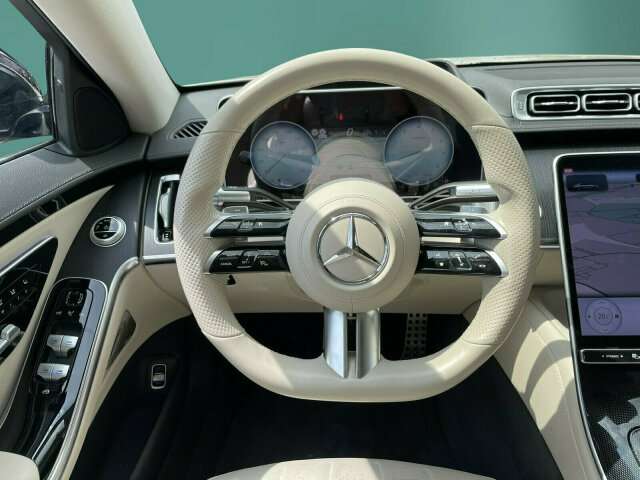 Fahrzeugbild eines Mercedes-Benz S-Klasse