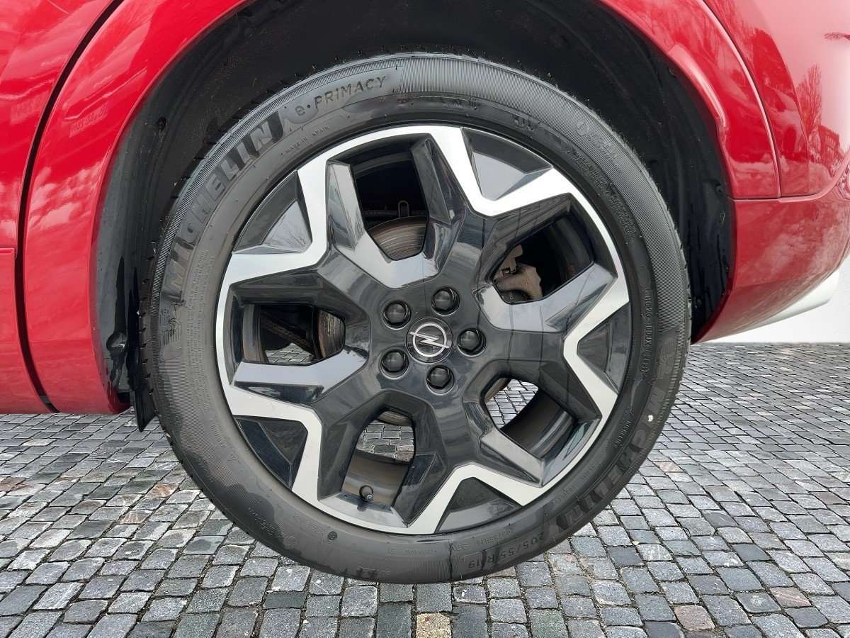 Fahrzeugbild eines Opel Grandland X