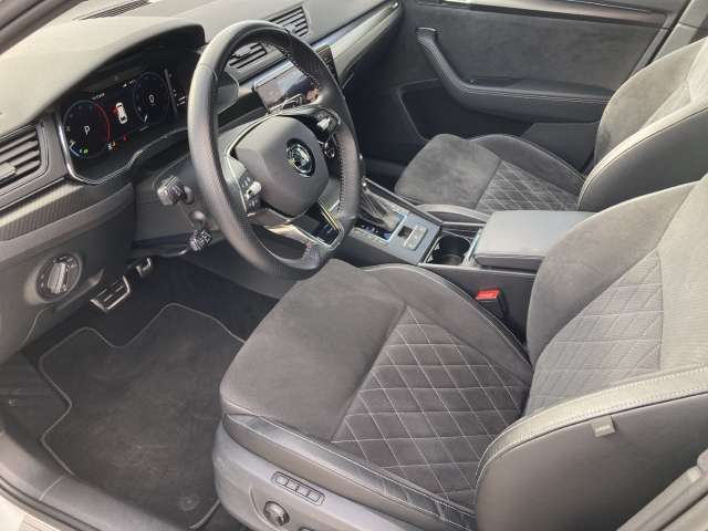 Fahrzeugbild eines Skoda Superb