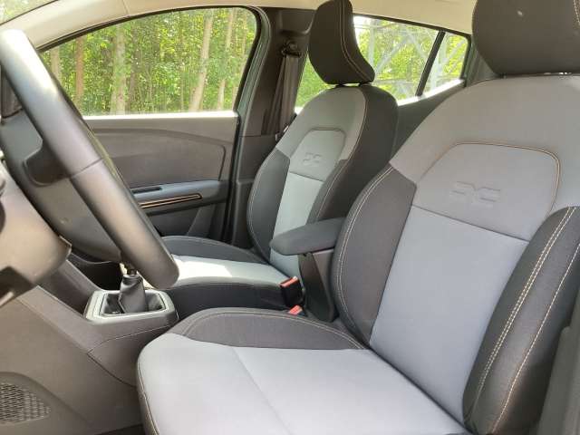 Fahrzeugbild eines Dacia Sandero