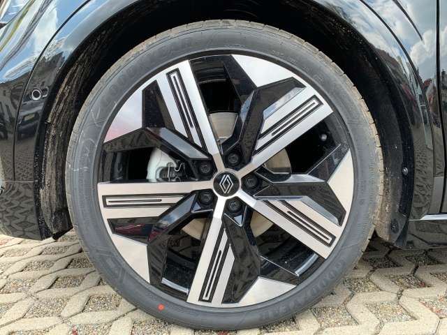 Fahrzeugbild eines Renault Megane E-TECH