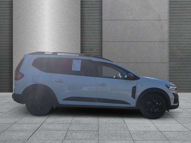 Fahrzeugbild eines Dacia Jogger