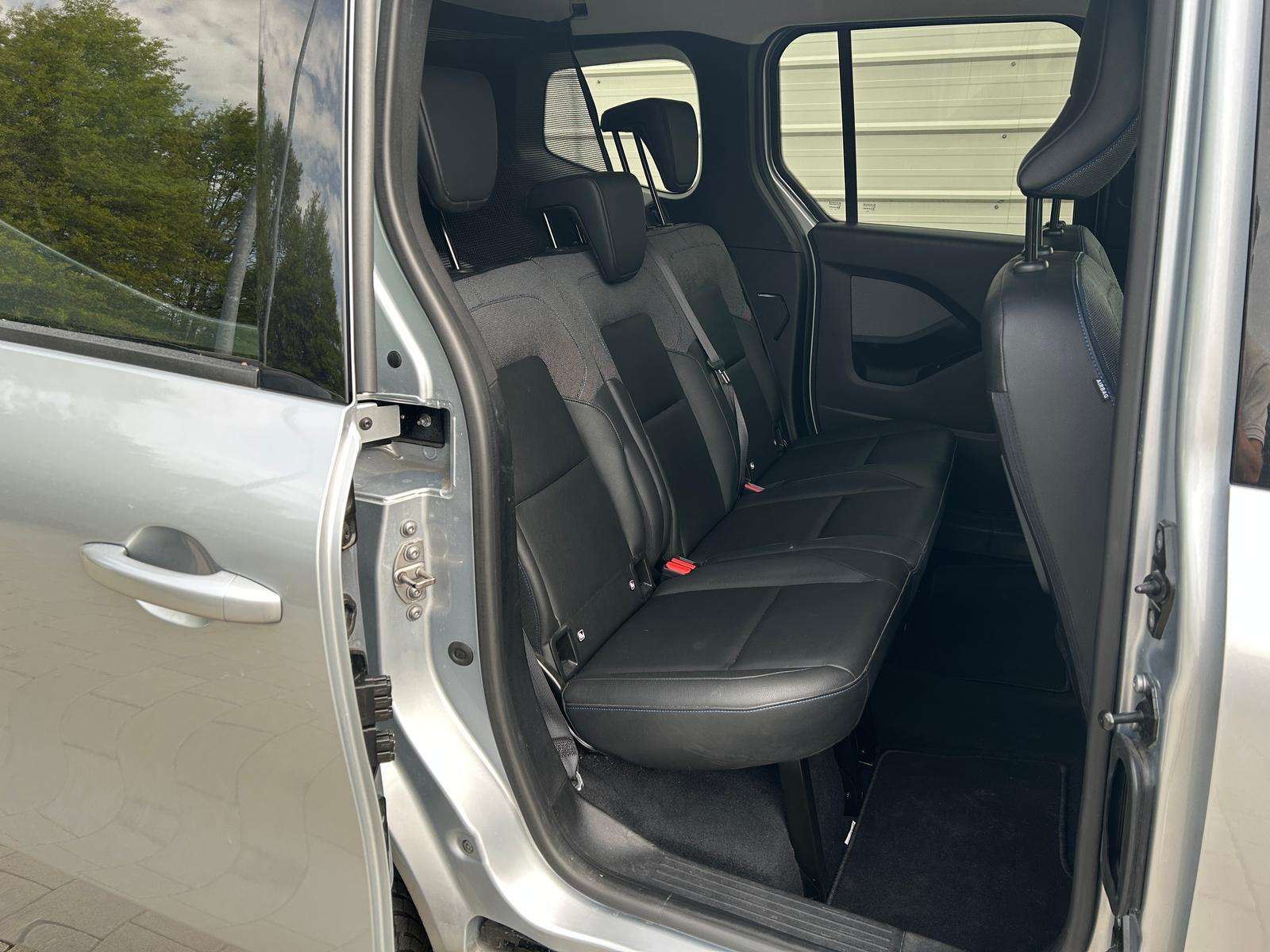 Fahrzeugbild eines Nissan Townstar