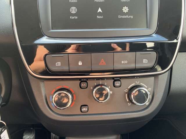 Fahrzeugbild eines Dacia Spring