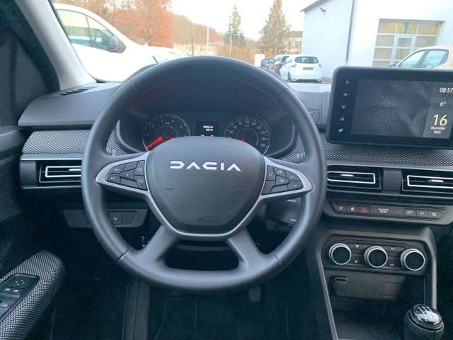 Fahrzeugbild eines Dacia Sandero