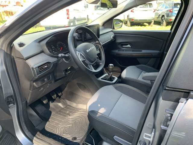 Fahrzeugbild eines Dacia Jogger