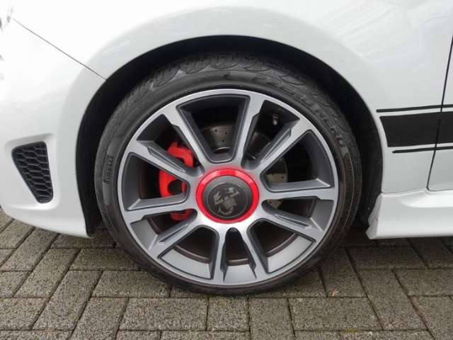 Fahrzeugbild eines Abarth 595