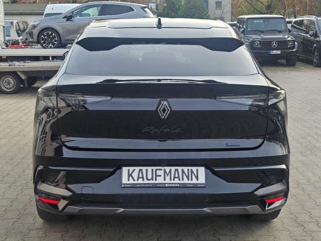Fahrzeugbild eines Renault Rafale