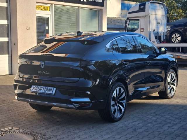 Fahrzeugbild eines Renault Rafale