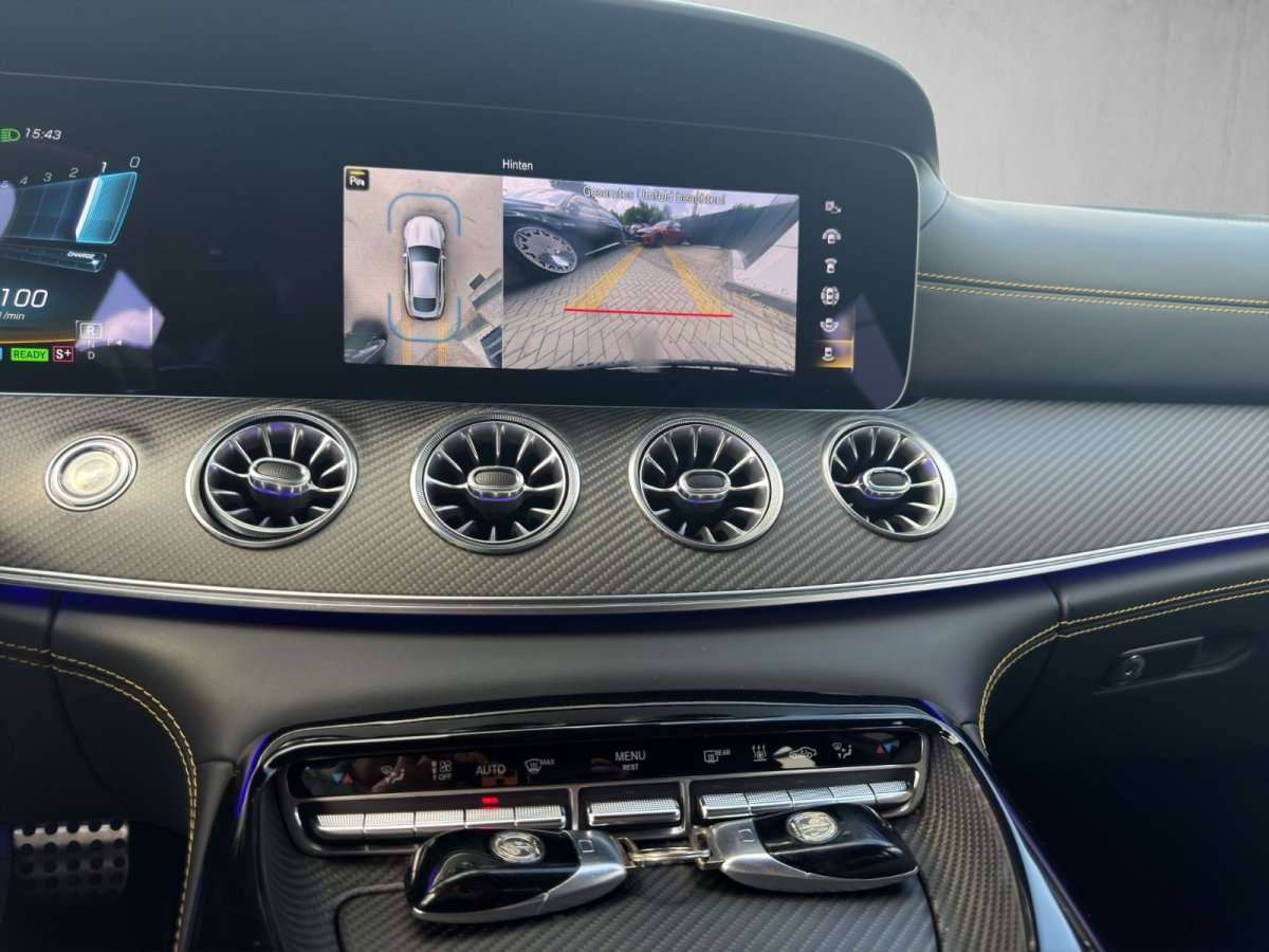 Fahrzeugbild eines Mercedes-Benz AMG GT