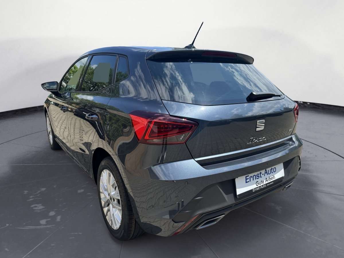 Fahrzeugbild eines SEAT Ibiza