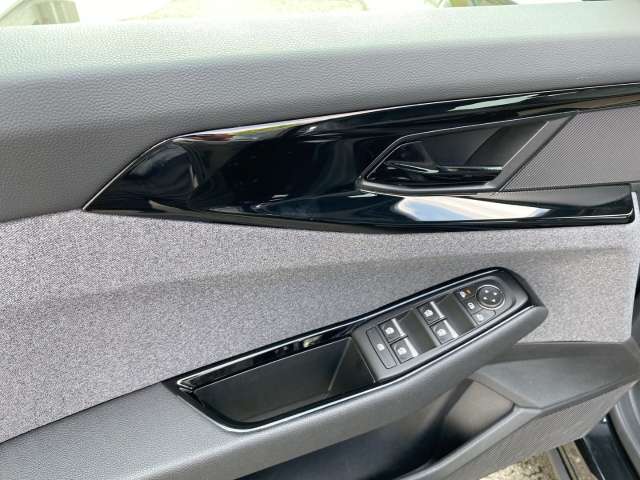 Fahrzeugbild eines Renault Austral