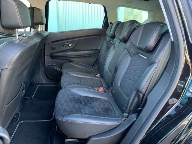 Fahrzeugbild eines Renault Grand Scénic