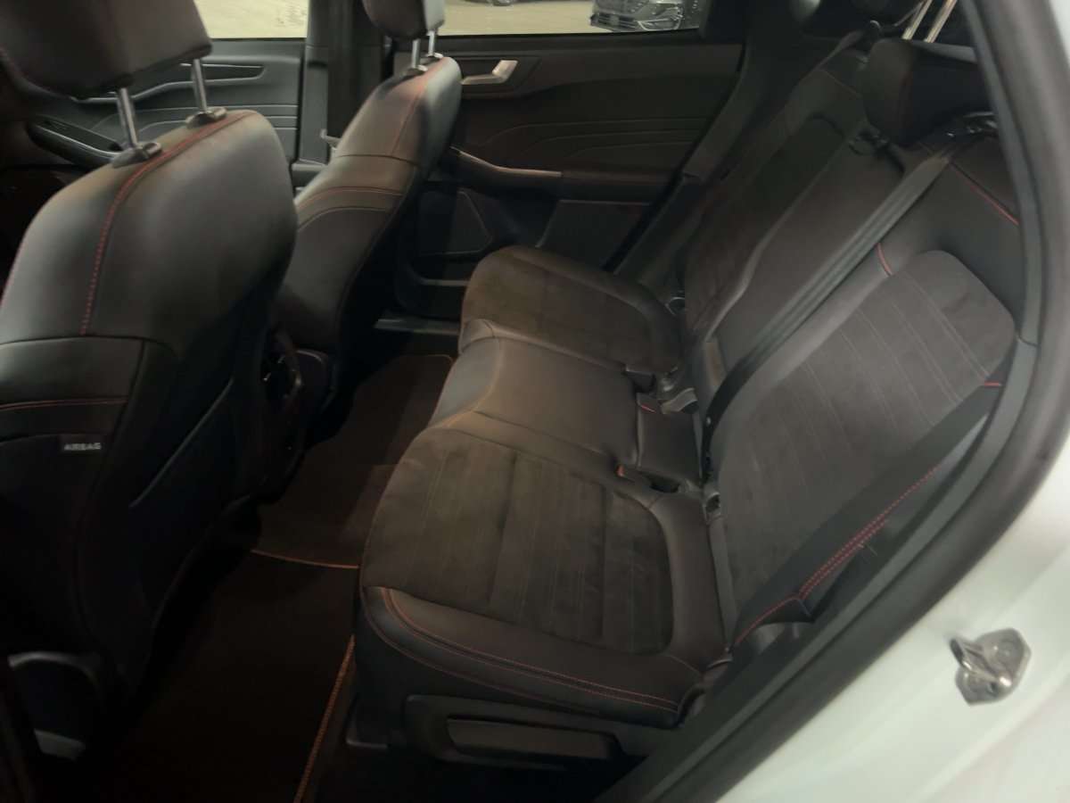 Fahrzeugbild eines Ford Kuga