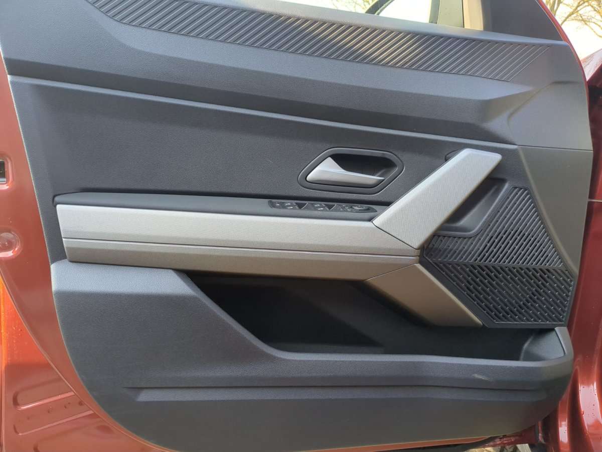 Fahrzeugbild eines Dacia Bigster