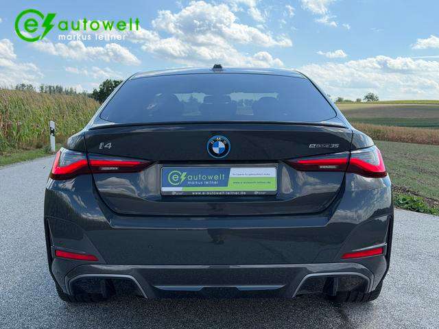 Fahrzeugbild eines BMW i4