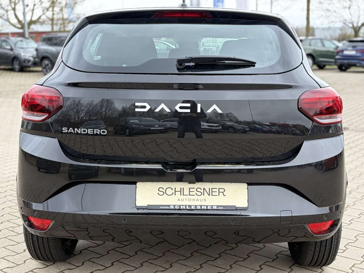 Fahrzeugbild eines Dacia Sandero
