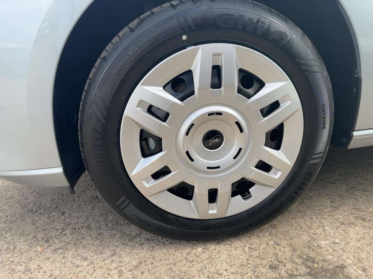 Fahrzeugbild eines Ford Transit Connect