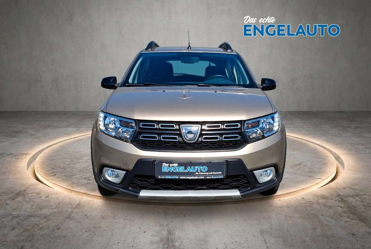 Fahrzeugbild eines Dacia Sandero