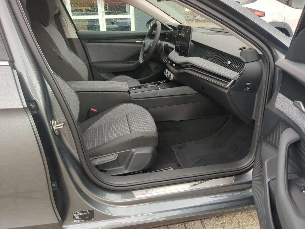 Fahrzeugbild eines Skoda Superb