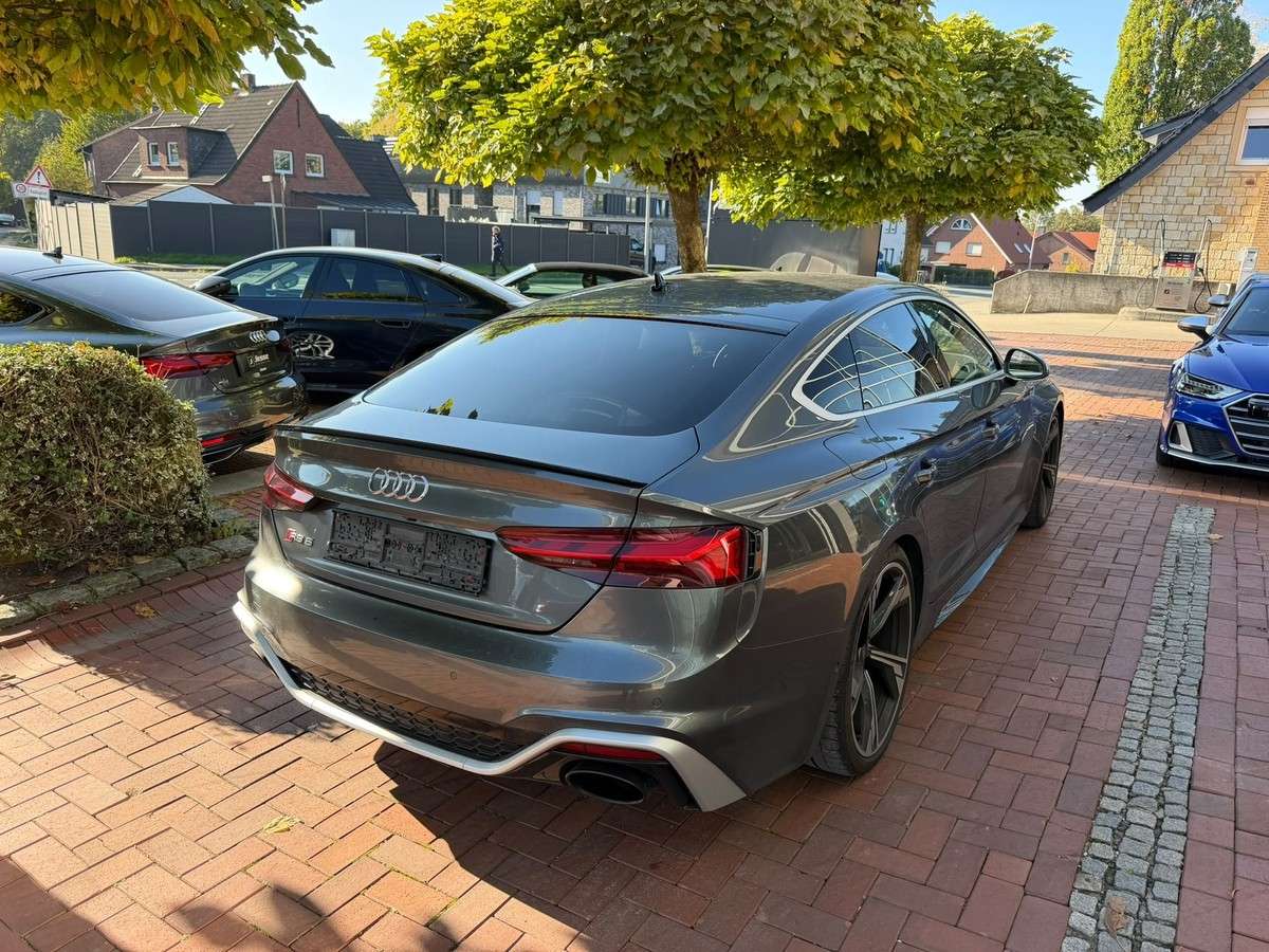 Fahrzeugbild eines Audi RS5