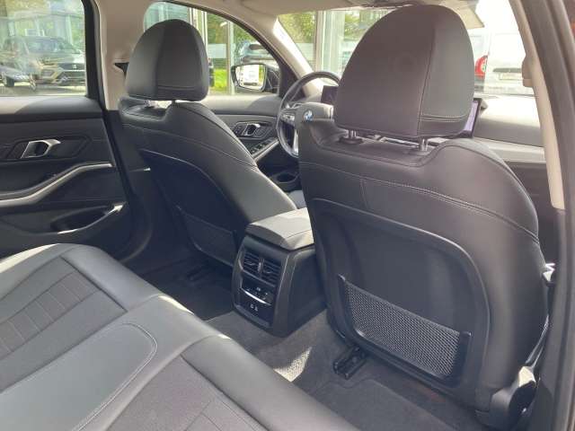 Fahrzeugbild eines BMW 3er-Reihe