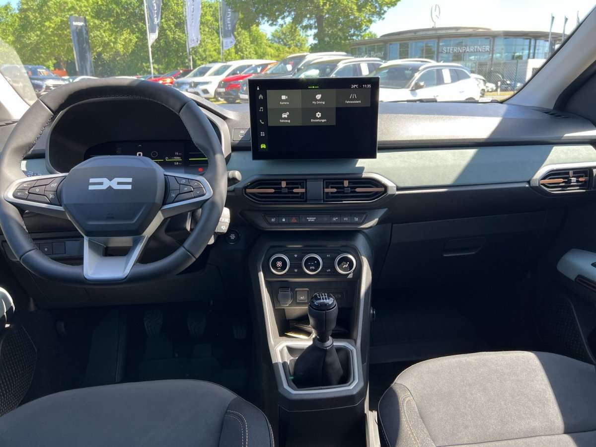 Fahrzeugbild eines Dacia Sandero