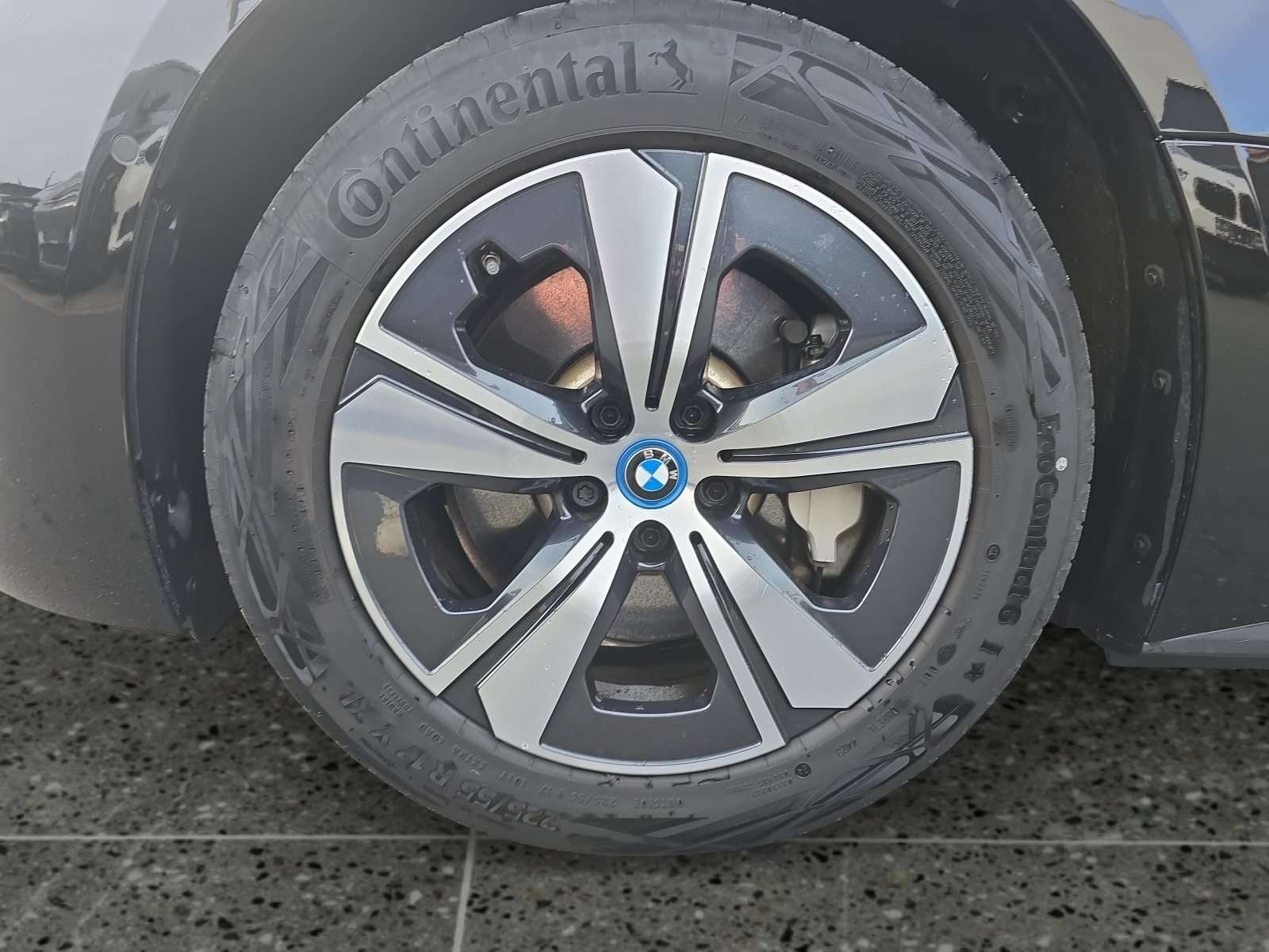 Fahrzeugbild eines BMW i4