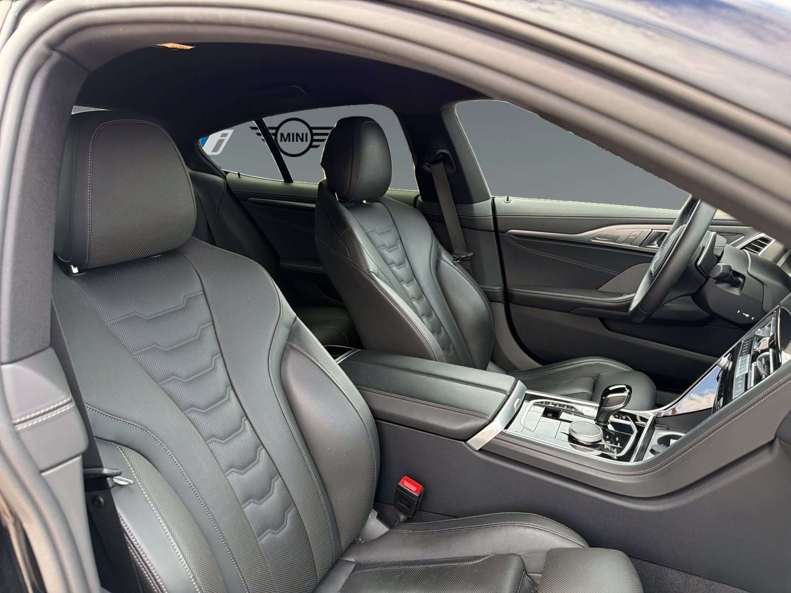 Fahrzeugbild eines BMW 8er-Reihe