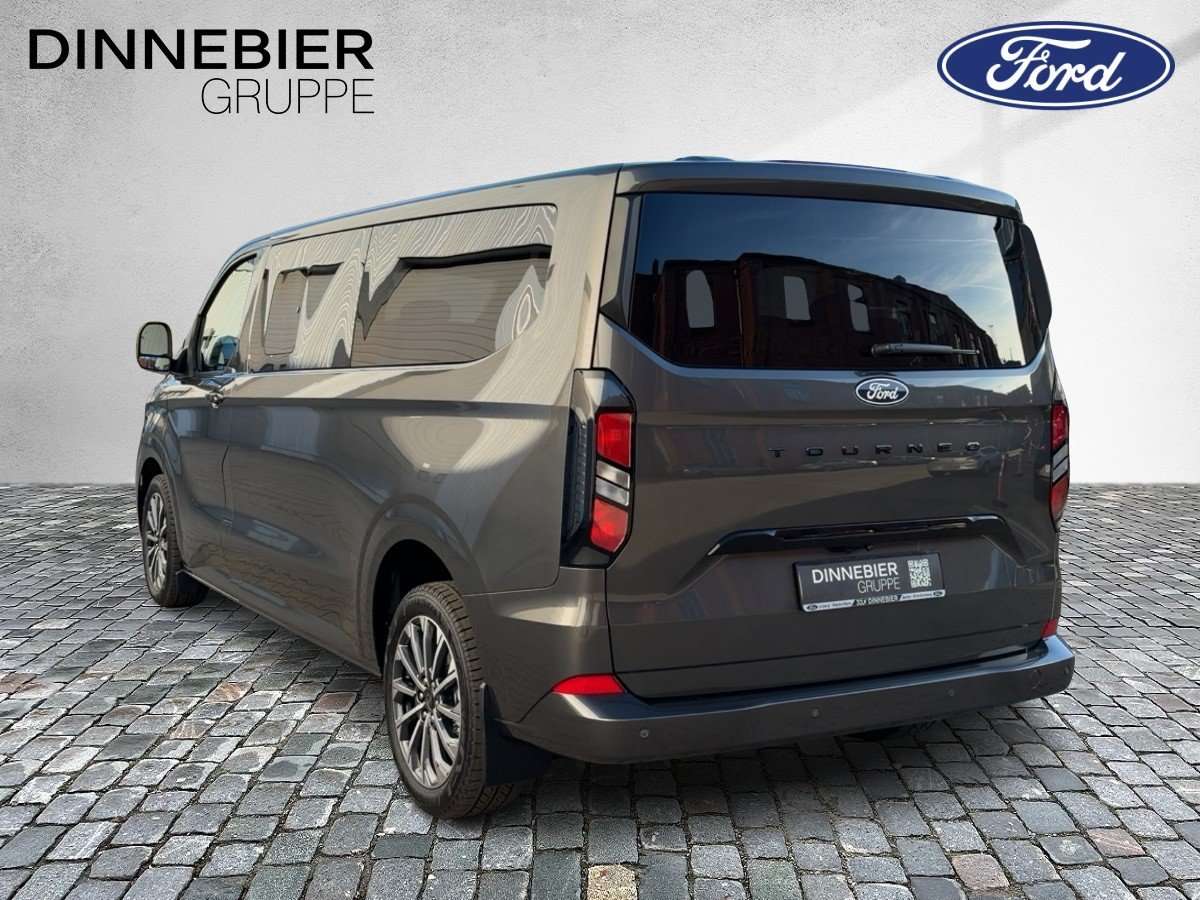 Fahrzeugbild eines Ford Tourneo Custom