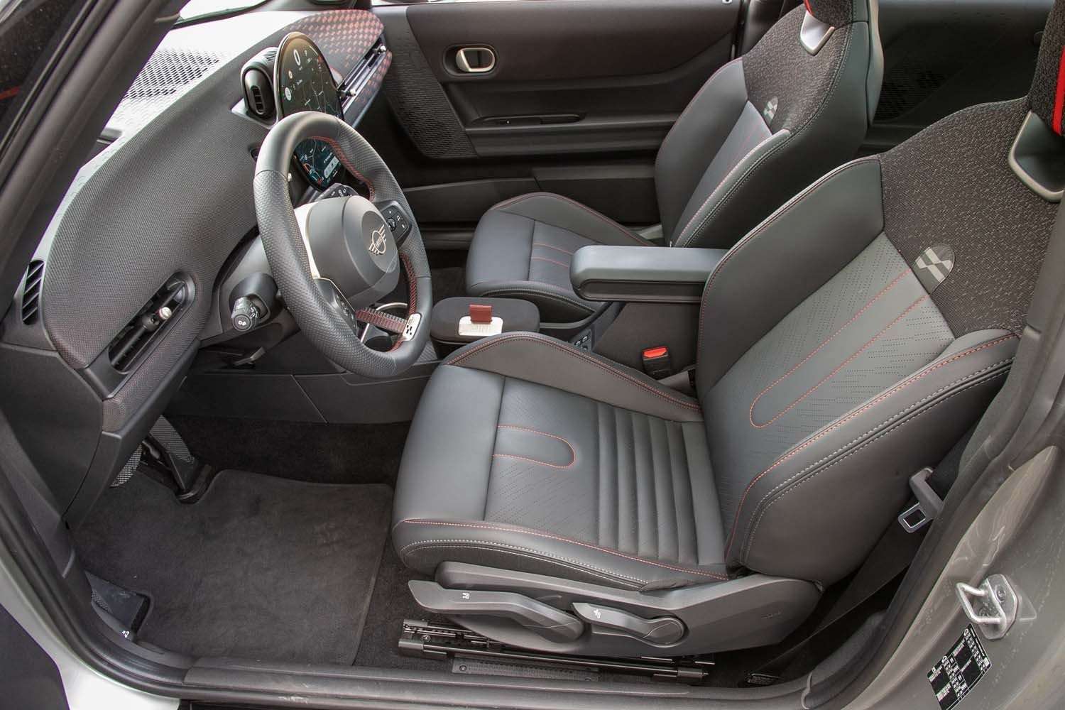 Fahrzeugbild eines MINI COOPER