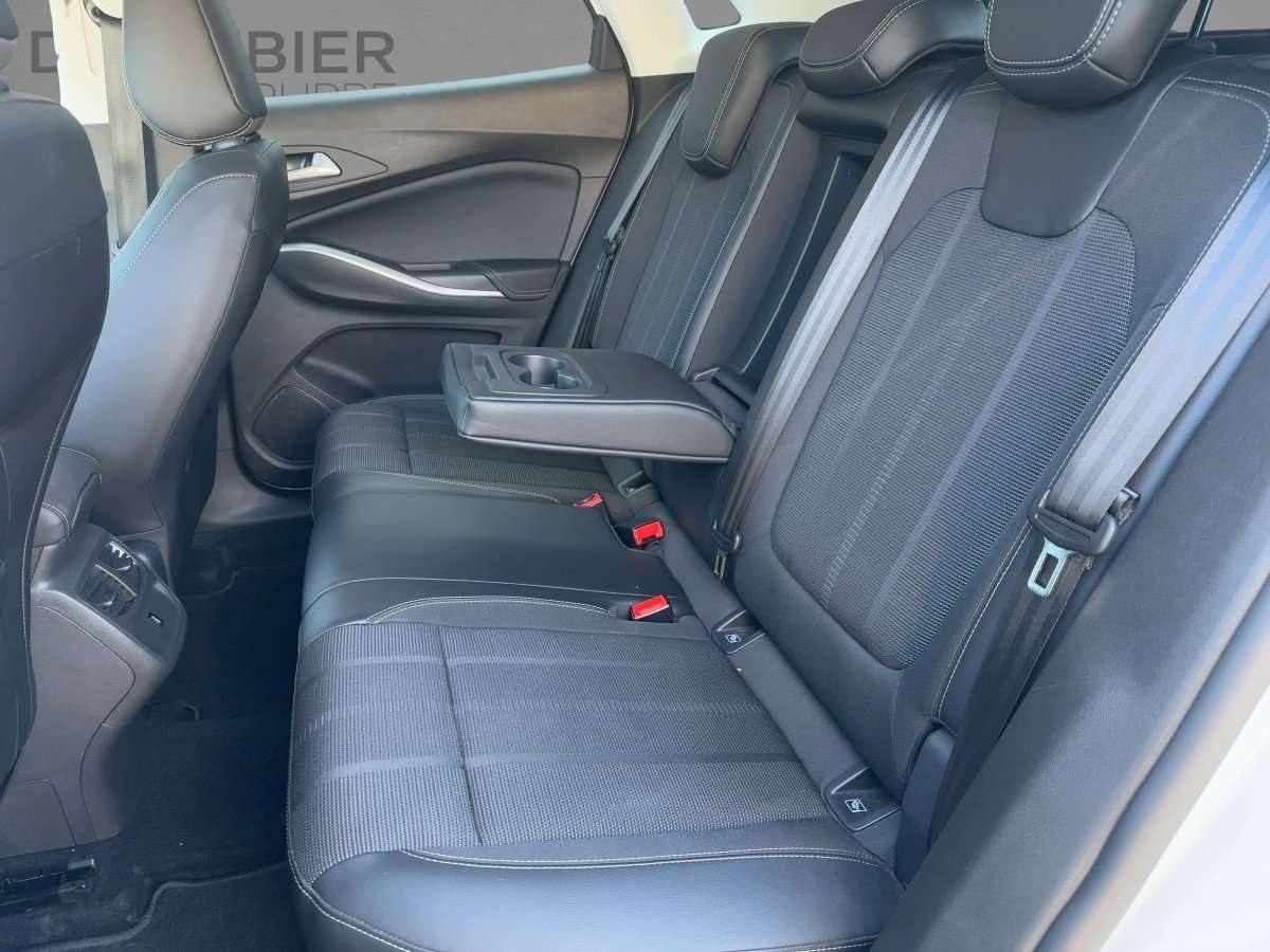 Fahrzeugbild eines Opel Grandland X
