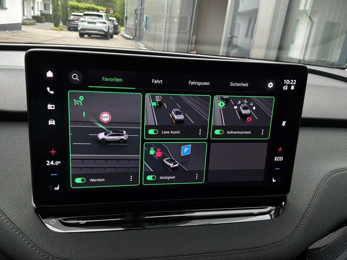 Fahrzeugbild eines Skoda ELROQ