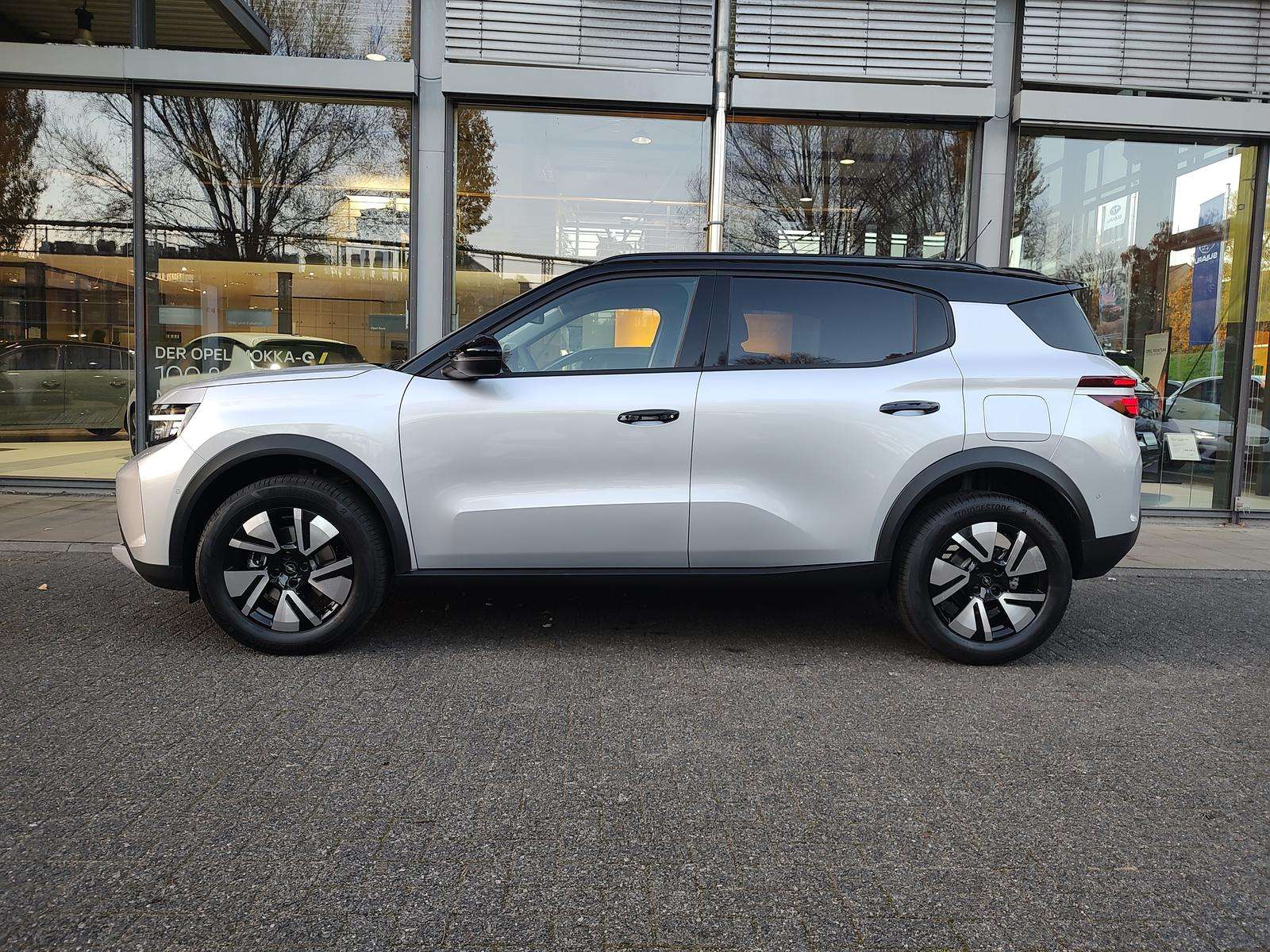 Fahrzeugbild eines Opel Frontera