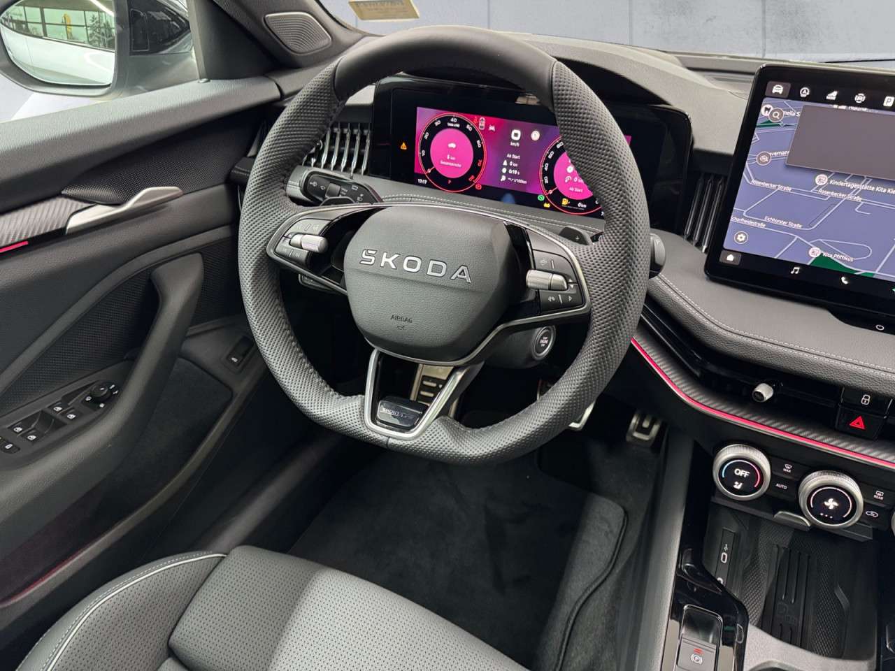 Fahrzeugbild eines Skoda Superb