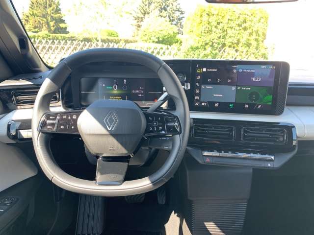 Fahrzeugbild eines Renault 5 E-TECH